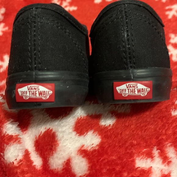 Toddler Vans shoes - Picture 4 of 6